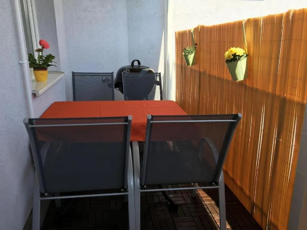 Family-Friendly Flat With Balcony Apartment Vienna